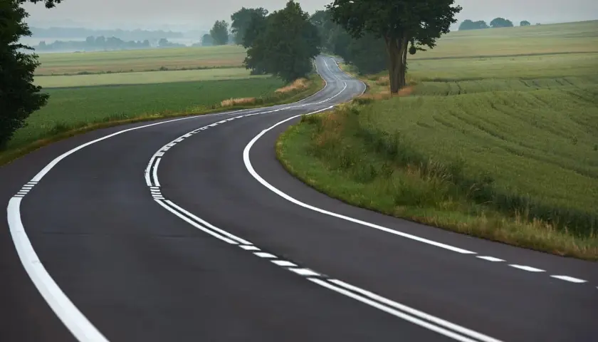 Droga wijąca się przez pola. Ile punktów za podwójną ciągłą?