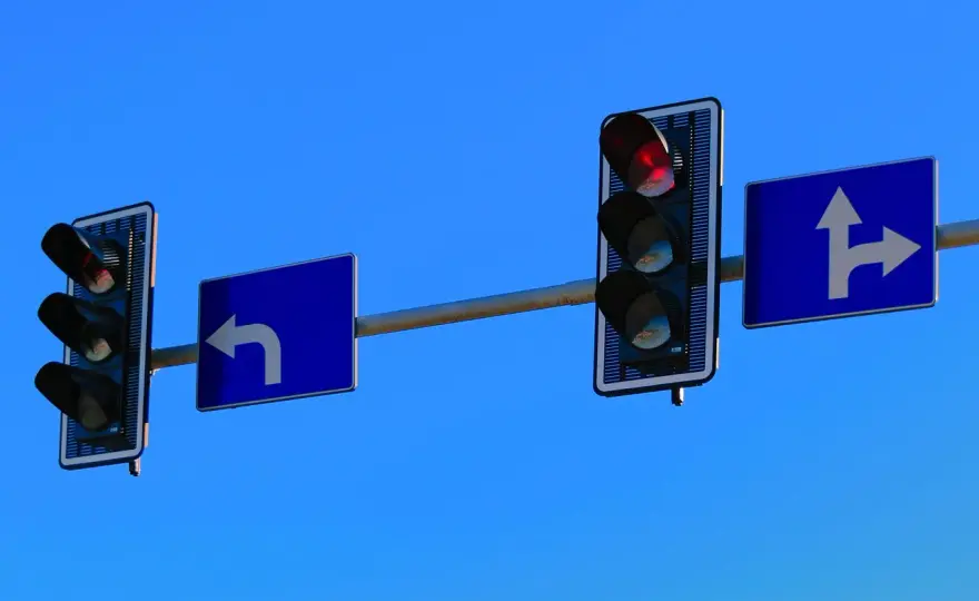 Sygnalizacja bezkolizyjna - jak poprawnie jechać?